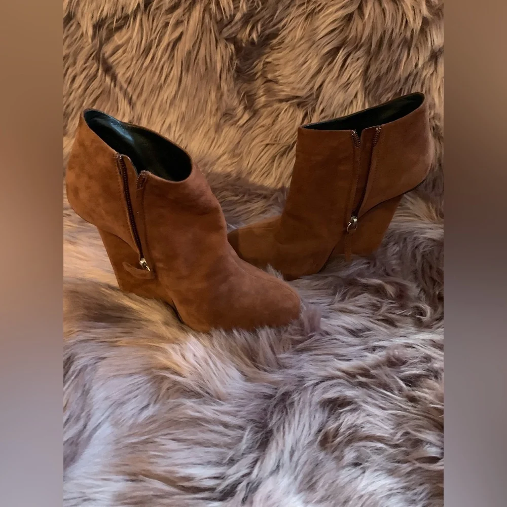 Giuseppe Zanotti Suede Ankle Wedge Bootie Boot Rust/Brown  Size 37/7 - Picture 2 of 5